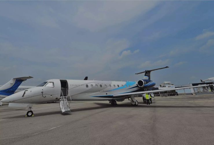 Guide to Renting Private Jets: Top Locations Worldwide